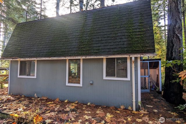 19111 19th Street SW, Lakebay, WA 98349