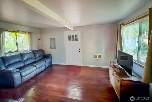 19111 19th Street SW, Lakebay, WA 98349