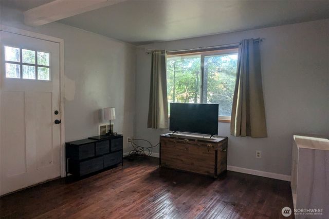 19111 19th Street SW, Lakebay, WA 98349