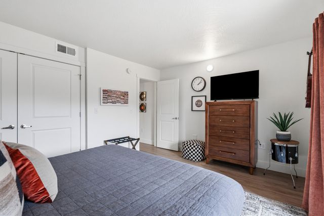 403 Veterans Boulevard 15, Branson, MO 65616