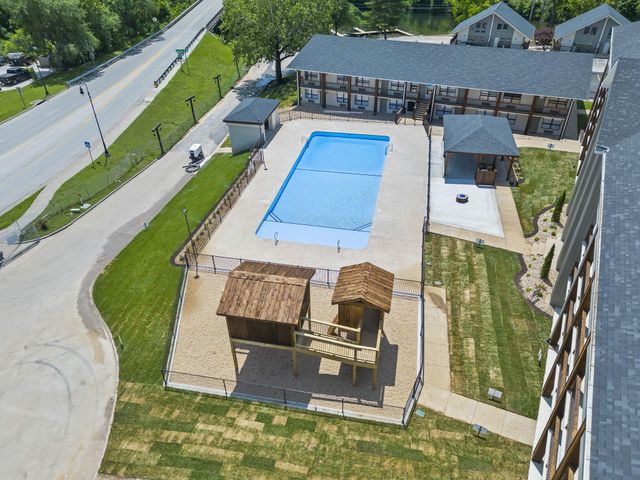 403 Veterans Boulevard 15, Branson, MO 65616