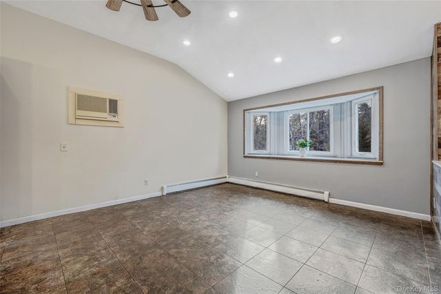 43 Madeline Road, Ridge, NY 11961