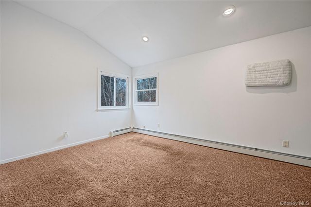 43 Madeline Road, Ridge, NY 11961