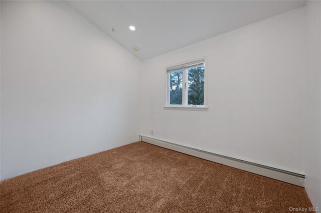 43 Madeline Road, Ridge, NY 11961