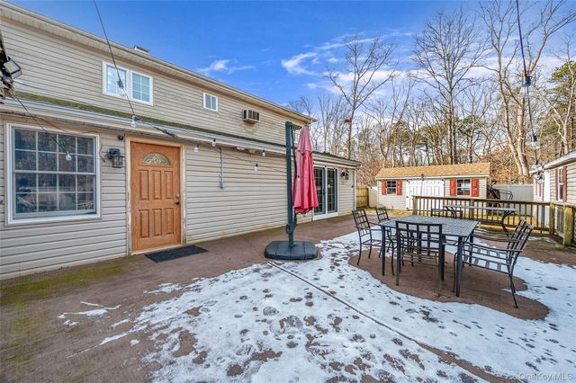 43 Madeline Road, Ridge, NY 11961