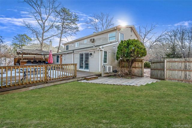 43 Madeline Road, Ridge, NY 11961