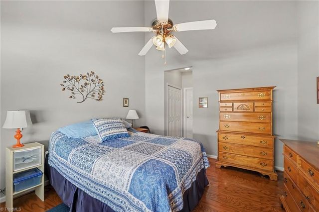 910 Central Park Avenue, Greensboro, NC 27407