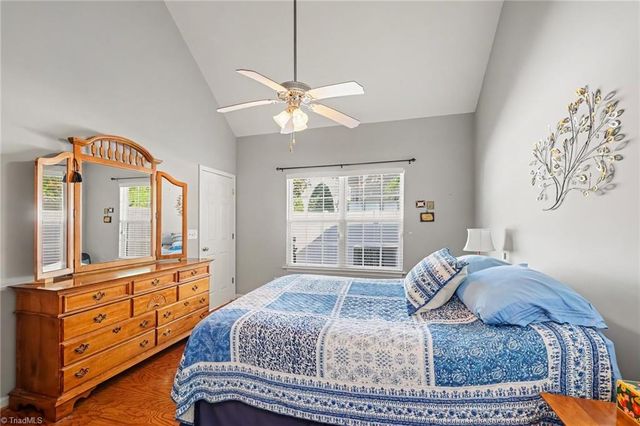 910 Central Park Avenue, Greensboro, NC 27407