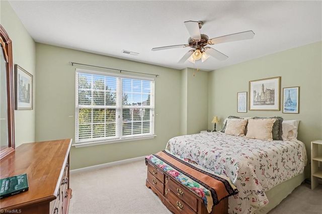 910 Central Park Avenue, Greensboro, NC 27407