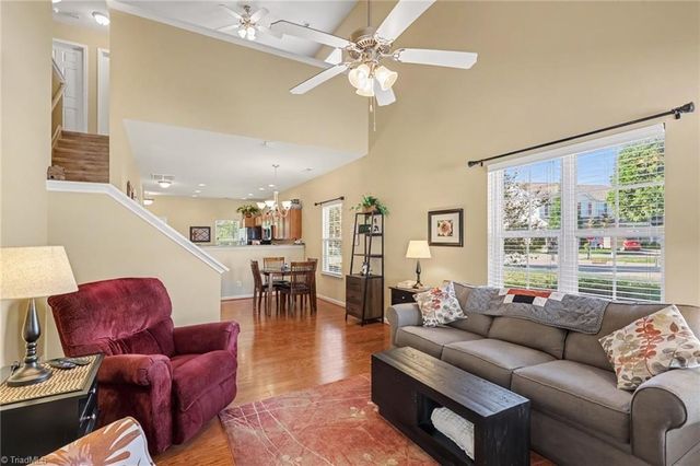910 Central Park Avenue, Greensboro, NC 27407
