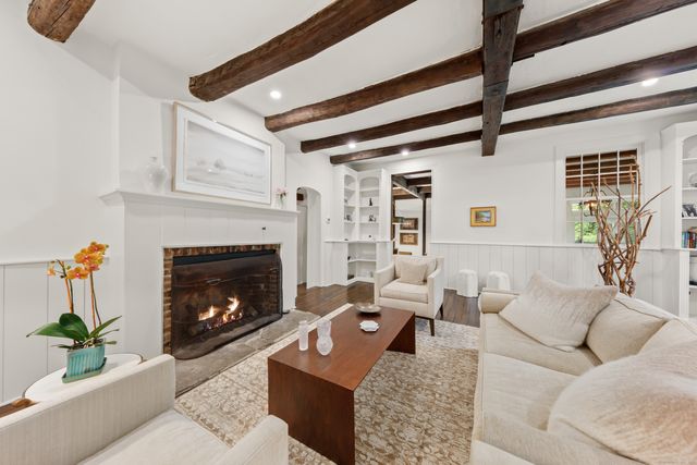 47 Godfrey Road West, Weston, CT 06883