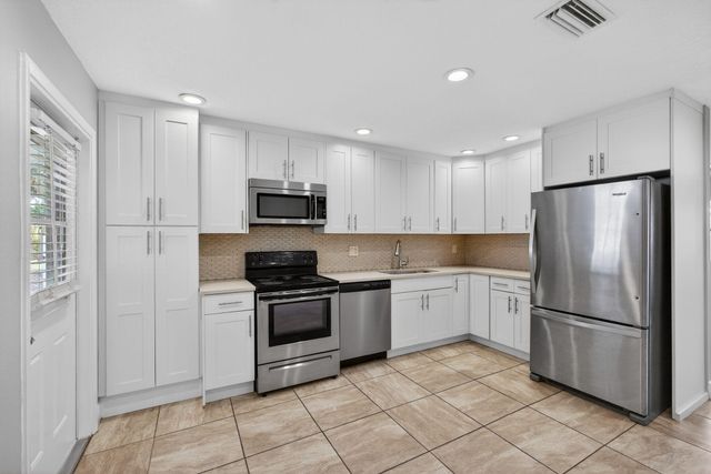 6253 Francis Street, Jupiter, FL 33458