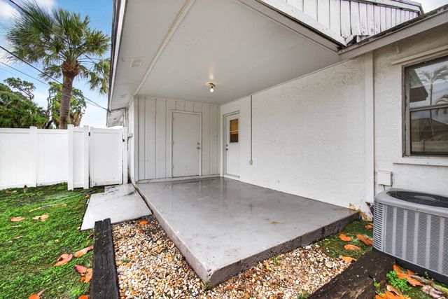 6253 Francis Street, Jupiter, FL 33458