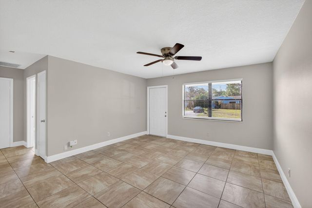 6253 Francis Street, Jupiter, FL 33458