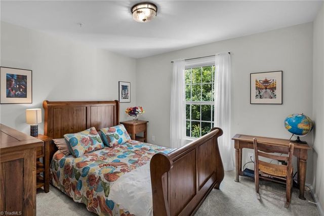 433 Mill Pond Drive, Winston-salem, NC 27106