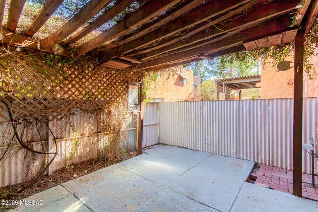 2950 N Alvernon Way Apt 14101, Tucson, AZ 85712