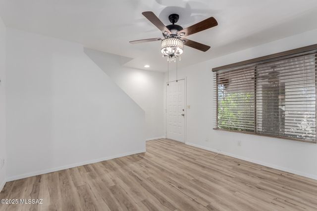 2950 N Alvernon Way Apt 14101, Tucson, AZ 85712