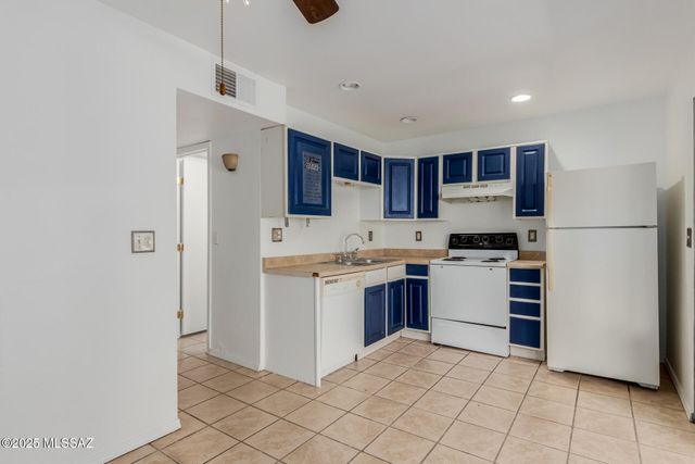 2950 N Alvernon Way Apt 14101, Tucson, AZ 85712