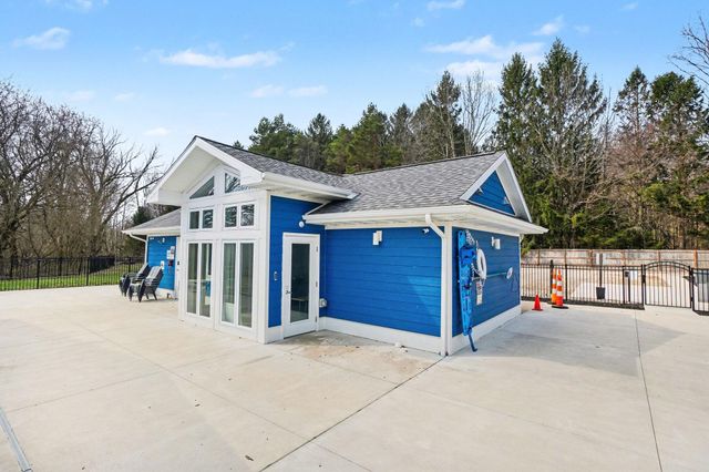 723 Meadow Drive, South Haven, MI 49090