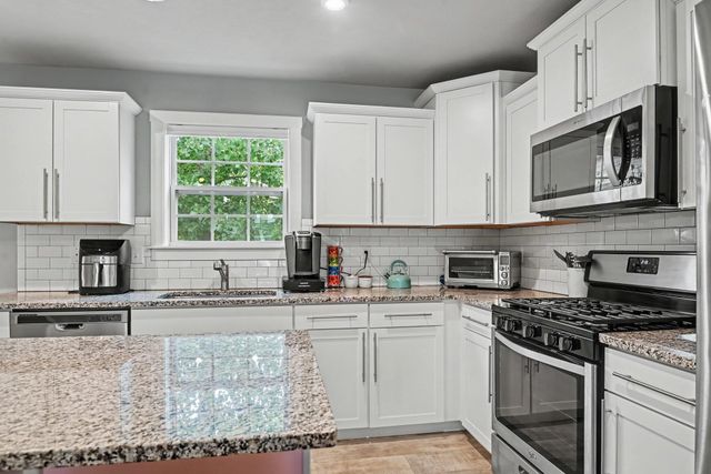 723 Meadow Drive, South Haven, MI 49090