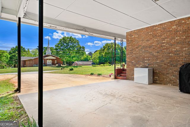 2700 Cherokee Road, Athens, GA 30605