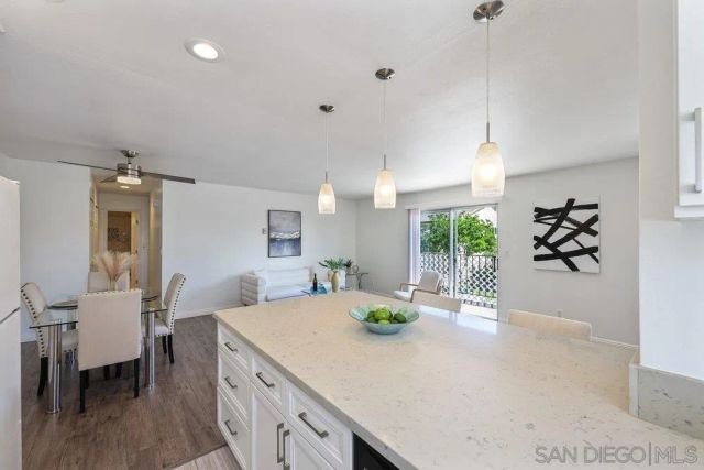 9786 Caminito Bolsa, San Diego, CA 92129