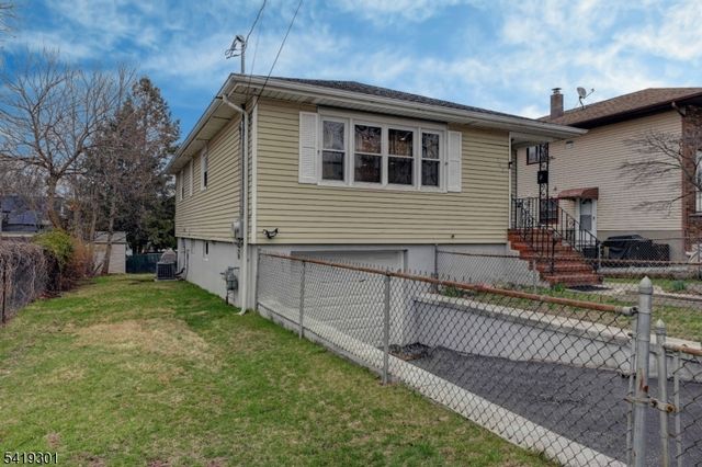 448 Clifton Blvd, Clifton City, NJ 07013