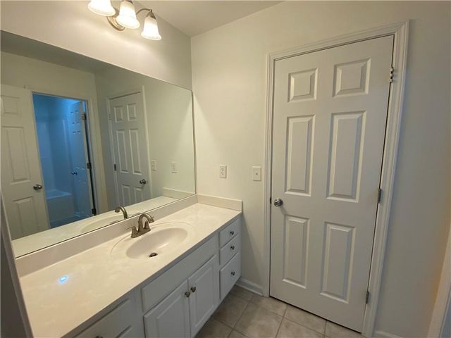 1551 Park Knoll Trail, Lawrenceville, GA 30043