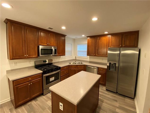 1551 Park Knoll Trail, Lawrenceville, GA 30043