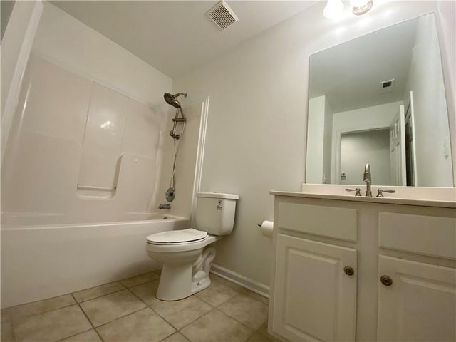 1551 Park Knoll Trail, Lawrenceville, GA 30043