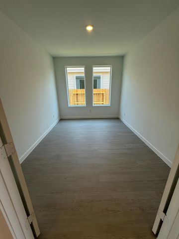 1983 Glacier Gorge Trail, Dayton, TX 77535