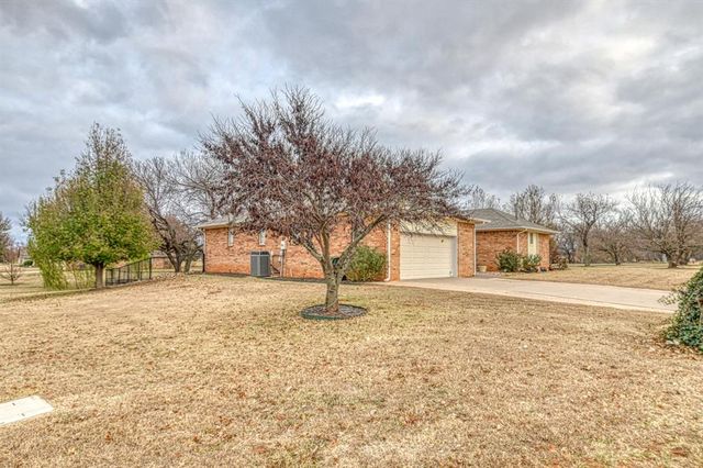 2293 County Street 2814, Chickasha, OK 73018