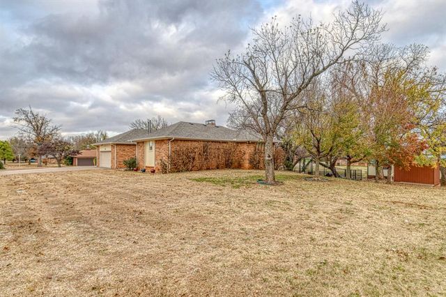 2293 County Street 2814, Chickasha, OK 73018