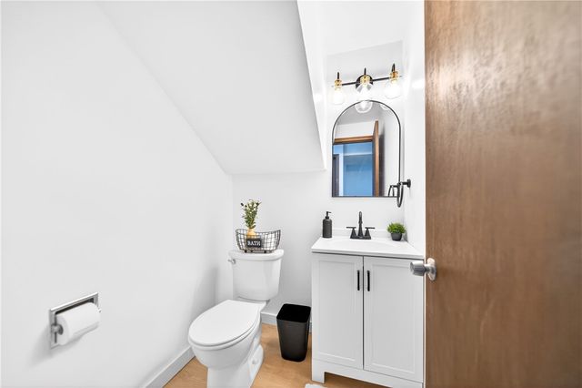 113 Redbud Dr, Chippewa Twp, PA 15010