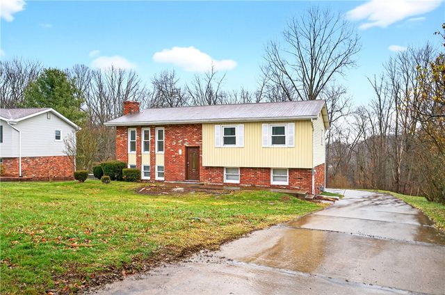 113 Redbud Dr, Chippewa Twp, PA 15010