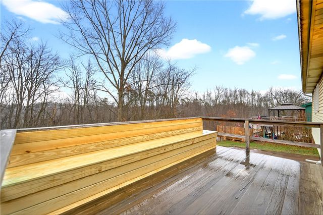 113 Redbud Dr, Chippewa Twp, PA 15010