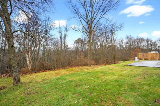 113 Redbud Dr, Chippewa Twp, PA 15010