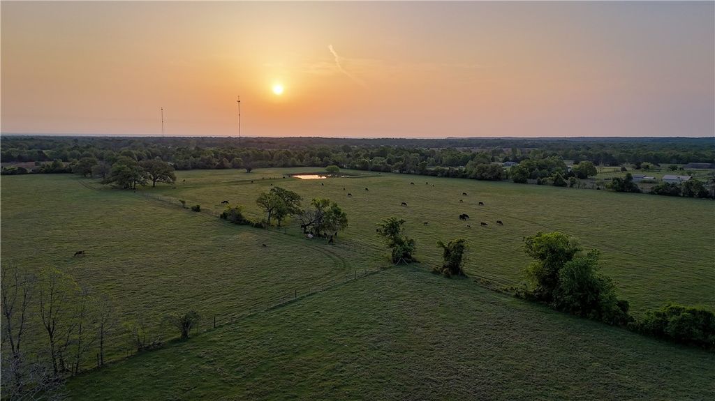 930 County Road 357 County Road 357, Gause, TX 77857 — photo 4