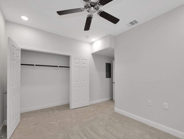 430 Schmidt Road B-4, Sealy, TX 77474