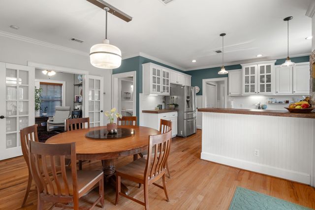 9010 Eustis Avenue, Dallas, TX 75218