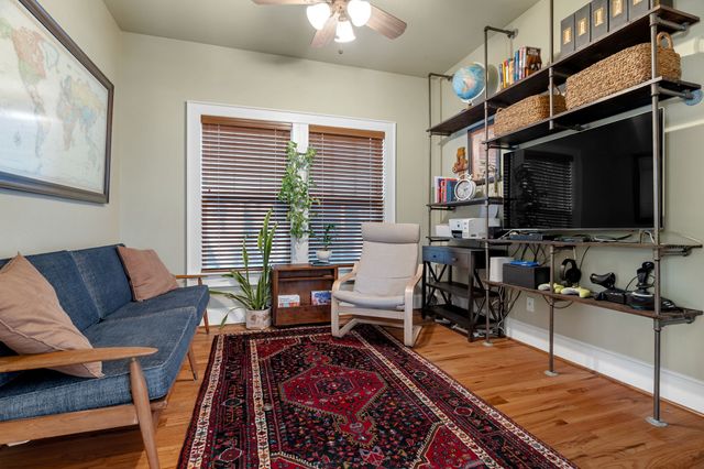 9010 Eustis Avenue, Dallas, TX 75218
