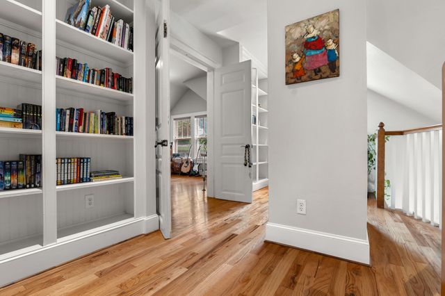 9010 Eustis Avenue, Dallas, TX 75218