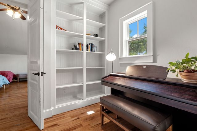 9010 Eustis Avenue, Dallas, TX 75218