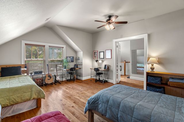 9010 Eustis Avenue, Dallas, TX 75218