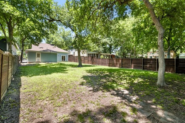 9010 Eustis Avenue, Dallas, TX 75218