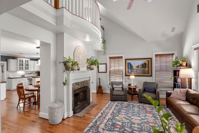 9010 Eustis Avenue, Dallas, TX 75218