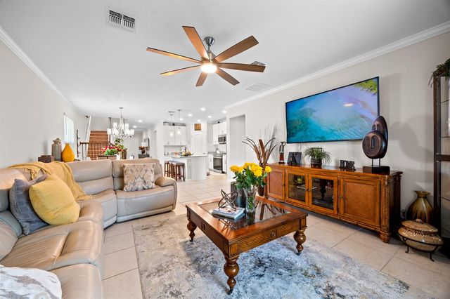 10912 SW Vasari Way, Port St. Lucie, FL 34987