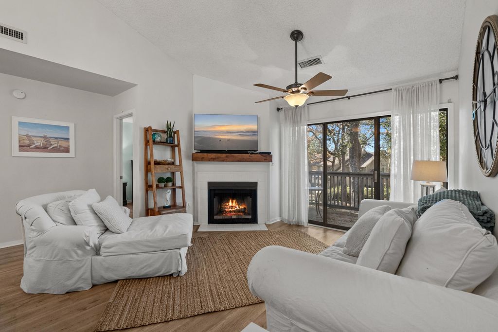 305 Myrtlewood Ct Apt 18G, Myrtle Beach, SC 29572 — photo 3