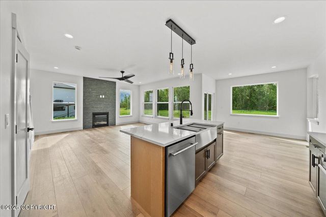 2528 S Rainbow View Circle, Wasilla, AK 99645