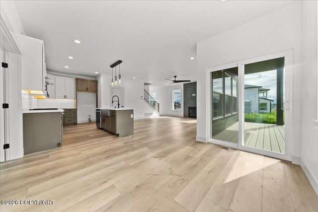2528 S Rainbow View Circle, Wasilla, AK 99645